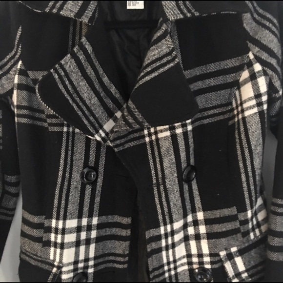 Pea Coat Size XS - Picture 3 of 7